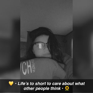 Meet your Posher, Hannah